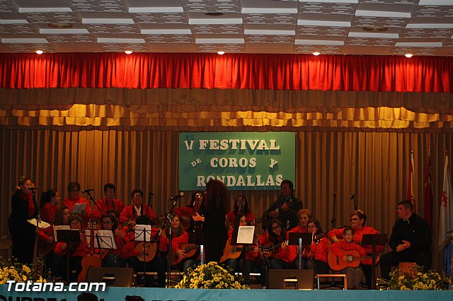 V festival de Coros y Rondallas a beneficio de la delegacin de 