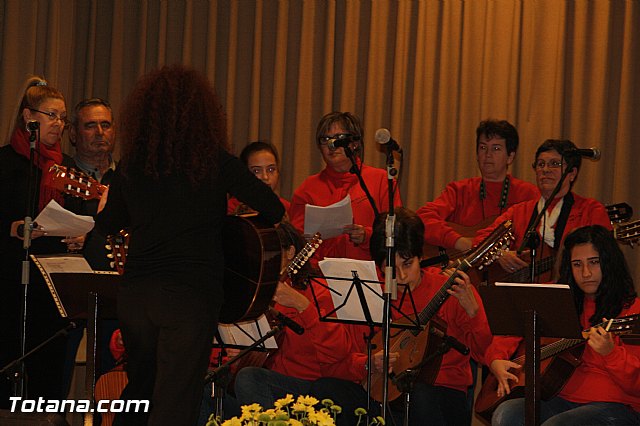 V festival de Coros y Rondallas a beneficio de la delegacin de 