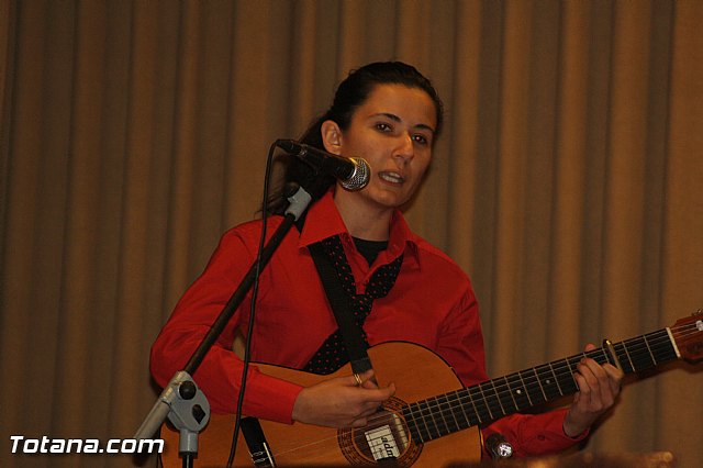 V festival de Coros y Rondallas a beneficio de la delegacin de 