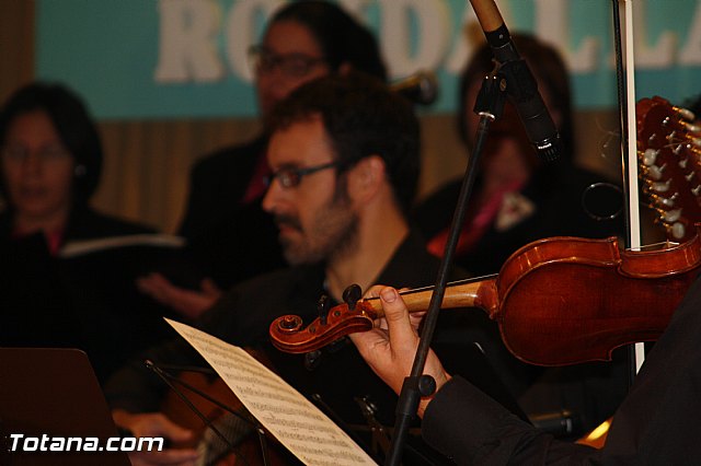 V festival de Coros y Rondallas a beneficio de la delegacin de 