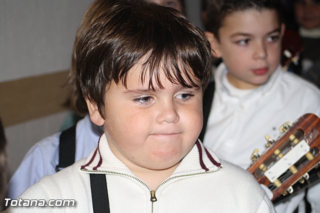 V festival de Coros y Rondallas a beneficio de la delegacin de 