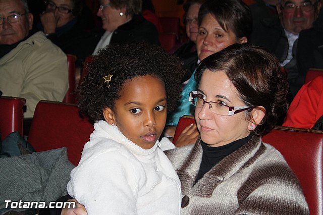 V festival de Coros y Rondallas a beneficio de la delegacin de 