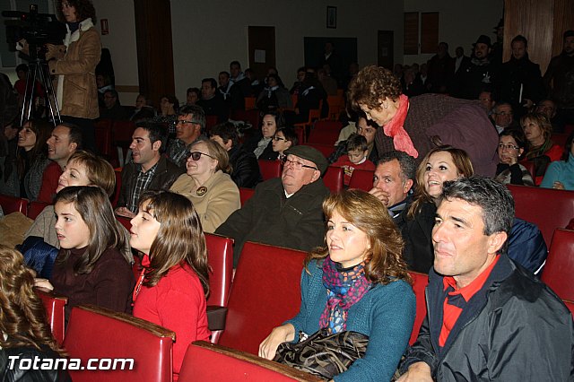 V festival de Coros y Rondallas a beneficio de la delegacin de 