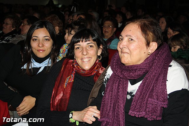 V festival de Coros y Rondallas a beneficio de la delegacin de 