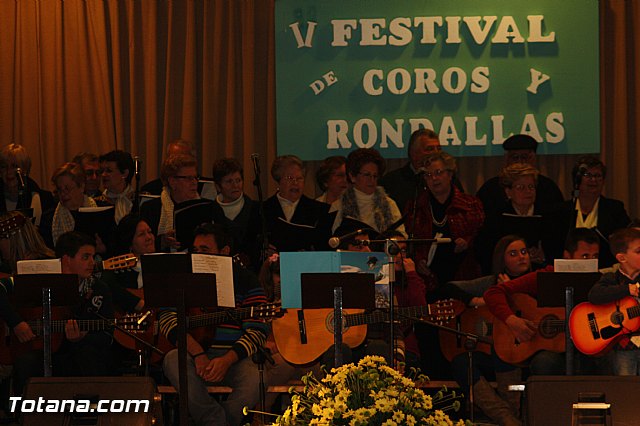 V festival de Coros y Rondallas a beneficio de la delegacin de 