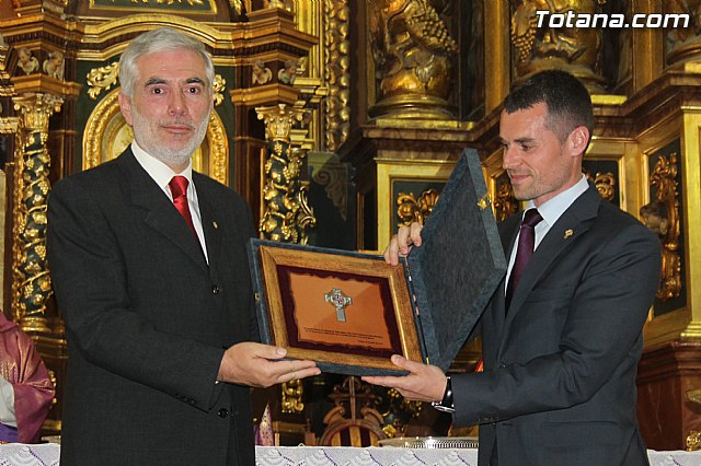 Imposicin de escapularios y hermanamiento Stmo Cristo de la Agona - 67