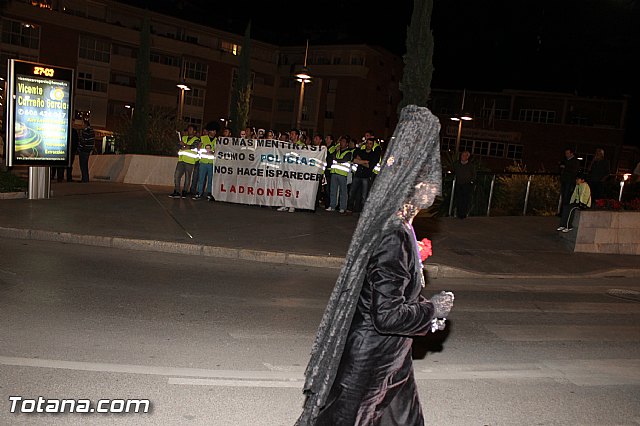 Manifestacin de la Polica Local frente al Consejero de Presidencia y autoridades municipales (Mircoles Santo) - 23