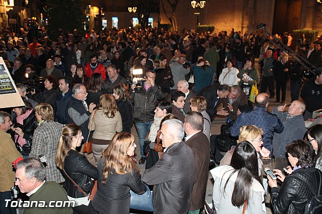 Concentracin contra la lnea de alta tensin - 16