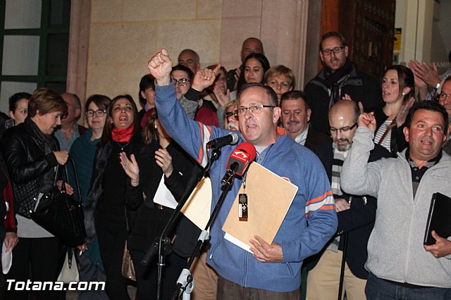 Concentracin contra la lnea de alta tensin - 45