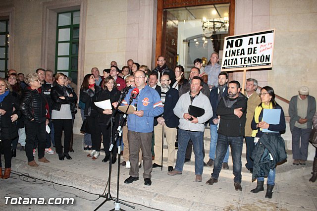 Concentracin contra la lnea de alta tensin - 53