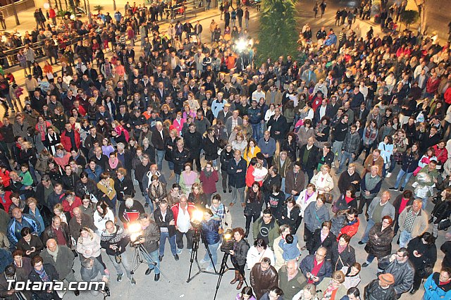 Concentracin contra la lnea de alta tensin - 62