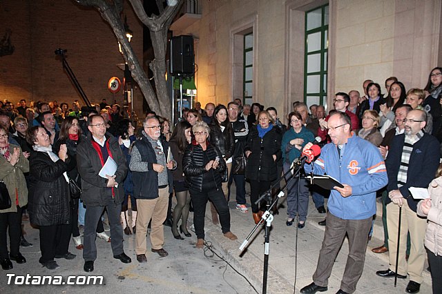 Concentracin contra la lnea de alta tensin - 85