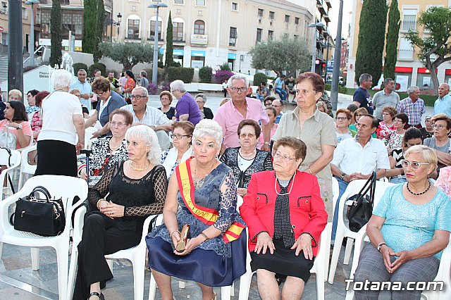 Coronacin de la reina y damas de honor Centro Municipal de Personas Mayores 2019 - 3