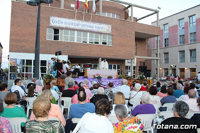 Coronacin de la reina y damas de honor Centro Municipal de Personas Mayores 2019 - 11