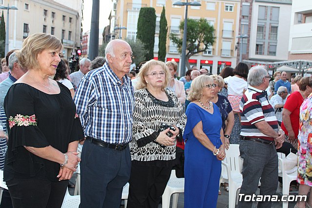Coronacin de la reina y damas de honor Centro Municipal de Personas Mayores 2019 - 16