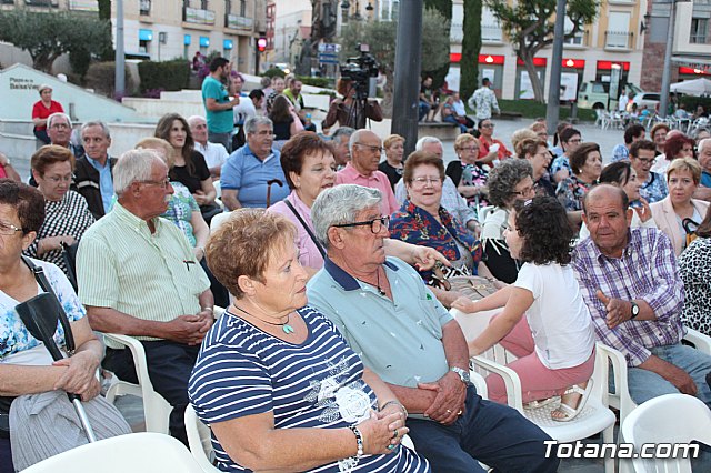 Coronacin de la reina y damas de honor Centro Municipal de Personas Mayores 2019 - 22