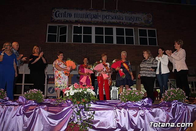 Coronacin de la reina y damas de honor Centro Municipal de Personas Mayores 2019 - 47