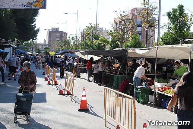 Se retoma el Mercadillo Semanal - 19