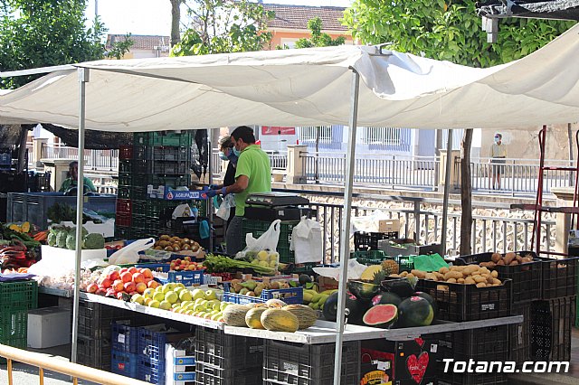 Se retoma el Mercadillo Semanal - 22