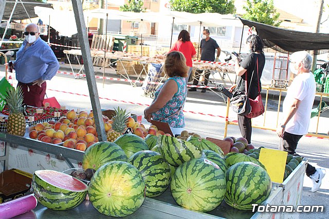 Se retoma el Mercadillo Semanal - 27