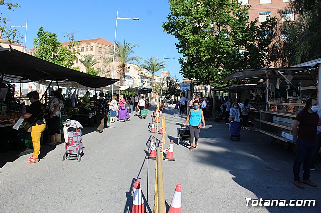Se retoma el Mercadillo Semanal - 30