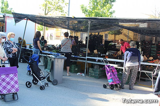 Se retoma el Mercadillo Semanal - 39