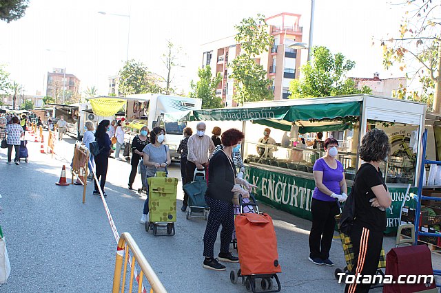 Se retoma el Mercadillo Semanal - 48