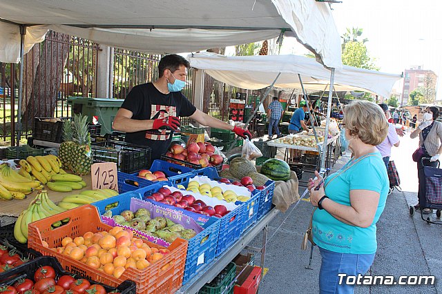 Se retoma el Mercadillo Semanal - 73