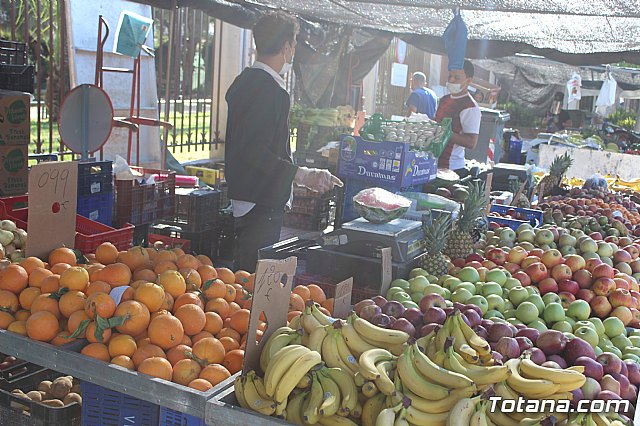 Se retoma el Mercadillo Semanal - 96