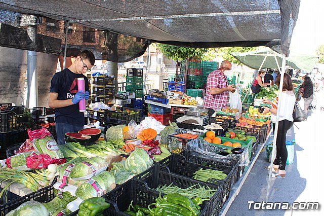 Se retoma el Mercadillo Semanal - 118