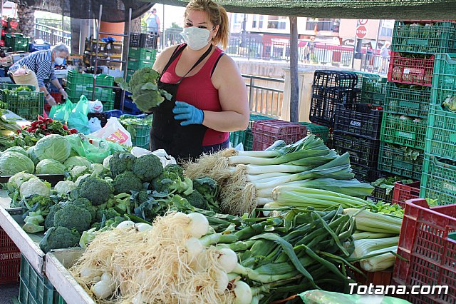 Se retoma el Mercadillo Semanal - 122