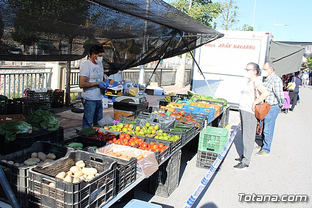 Se retoma el Mercadillo Semanal - 130