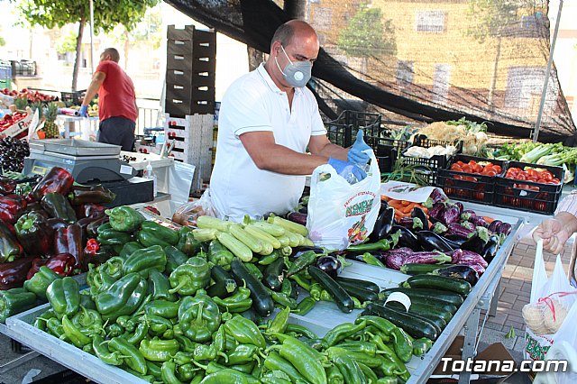 Se retoma el Mercadillo Semanal - 150