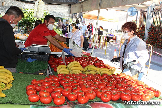 Se retoma el Mercadillo Semanal - 173
