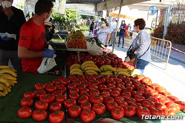 Se retoma el Mercadillo Semanal - 175