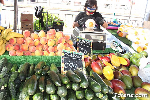 Se retoma el Mercadillo Semanal - 177