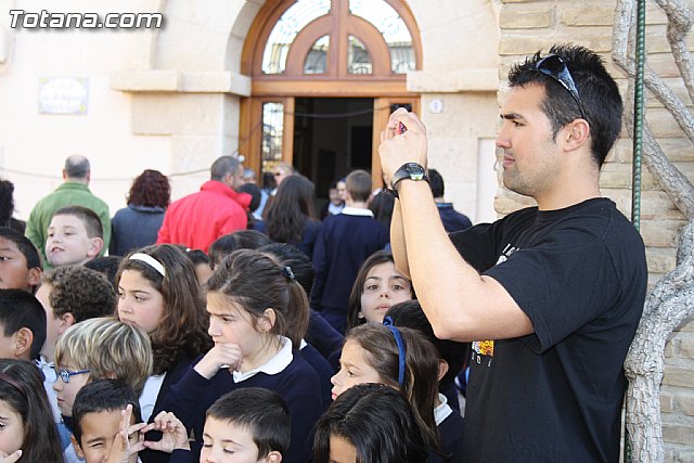 Procesin infantil. Colegio 