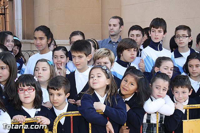 Procesin infantil. Colegio 