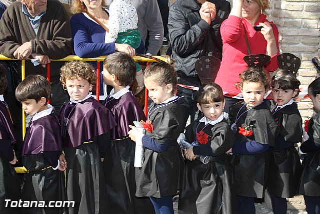 Procesin infantil. Colegio 