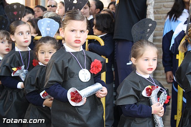 Procesin infantil. Colegio 