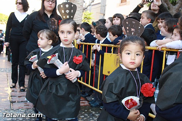 Procesin infantil. Colegio 