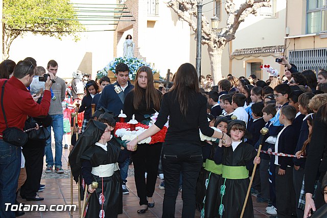 Procesin infantil. Colegio 
