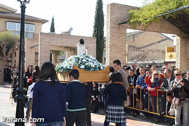 Procesin infantil. Colegio 