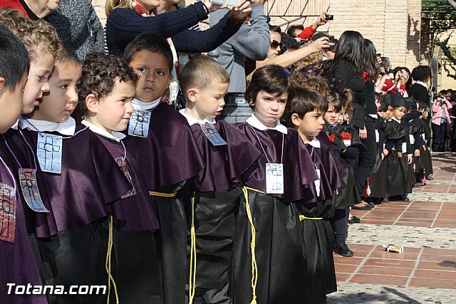 Procesin infantil. Colegio 
