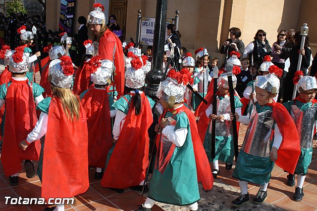 Procesin infantil. Colegio 