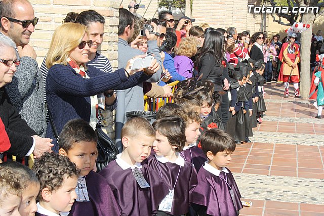 Procesin infantil. Colegio 