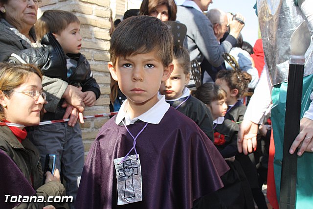 Procesin infantil. Colegio 