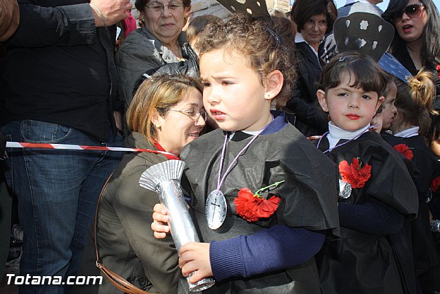 Procesin infantil. Colegio 