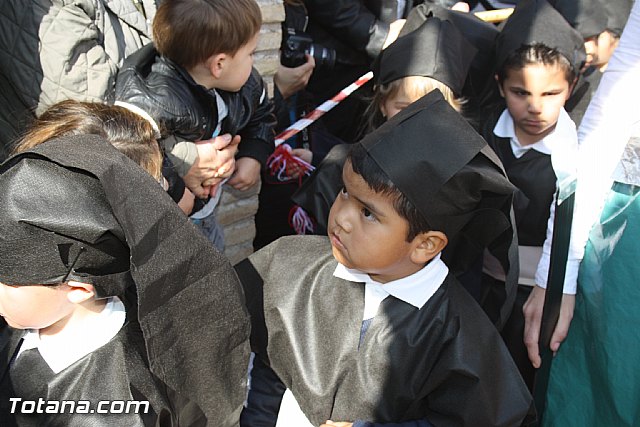 Procesin infantil. Colegio 
