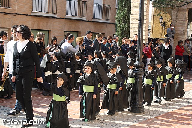 Procesin infantil. Colegio 